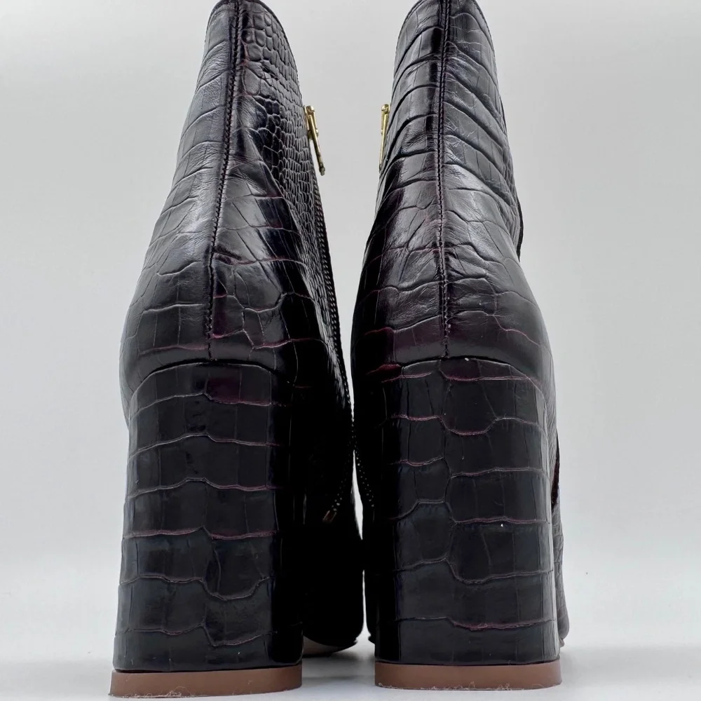 EUC J. Crew Stamped Croc Zip Women's Brown Leather Ankle Booties - Size‎ 5.5
